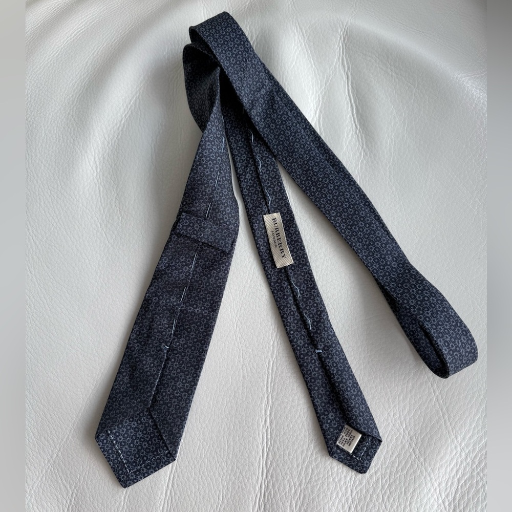 Burberry Silk Navy Patterned Tie - Picture 3 of 5